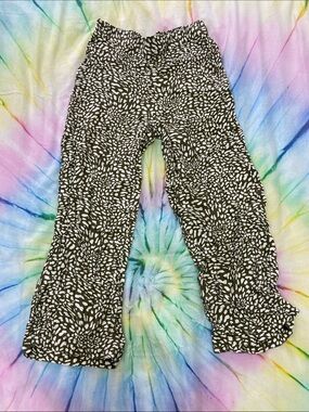 Green and White Printed Wide-Leg Flowy Pants Lot 8